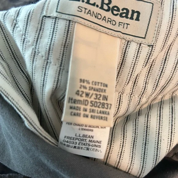 L.L. Bean Standard Fit Men’s Cords.size 42W/32IN